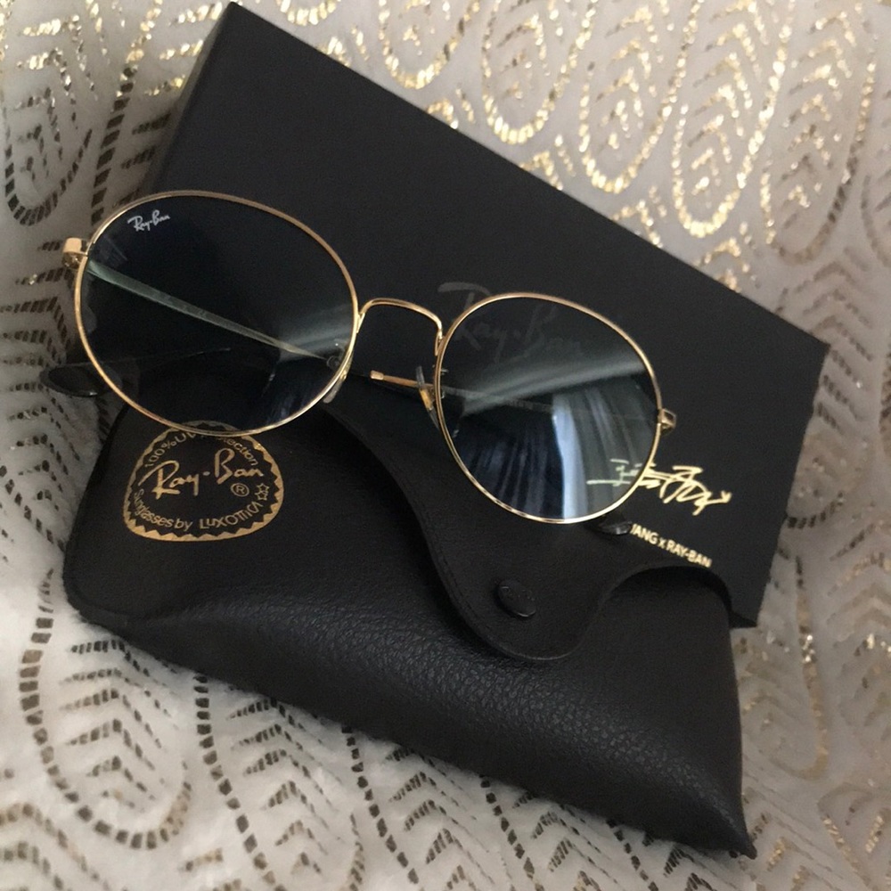New Ray-Ban Sunglasses 
100% UV protection